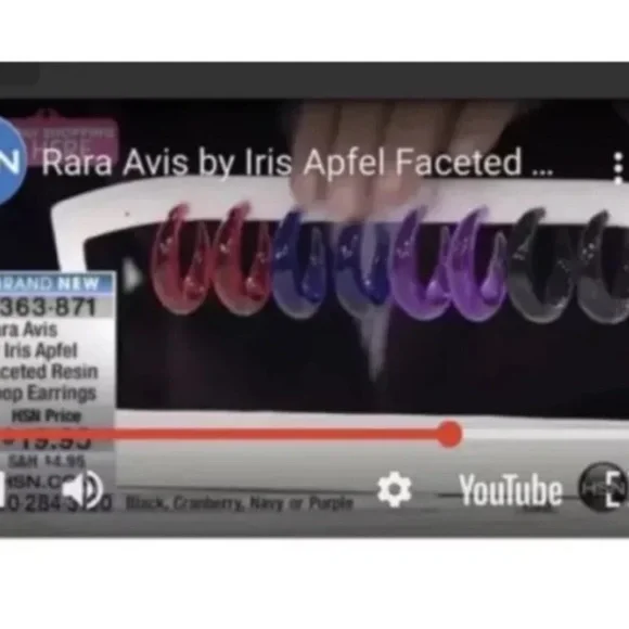 Vintage RARA Avis Faceted Purple Translucent Resin Hoop Earrings - Picture 4 of 4